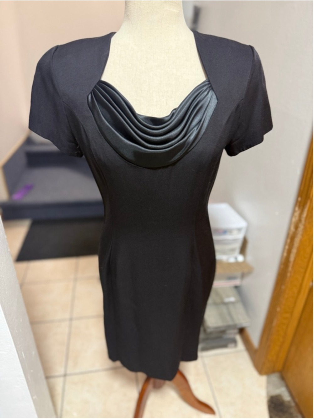 Vintage Taurus black cocktail dress size 4 USA red union label - Picture 8 of 14